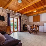 Two-bedroom In Tatil Evi *