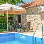 Two-bedroom In * Lisane Tinjske