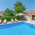 Two-bedroom In Lisane Tinjske