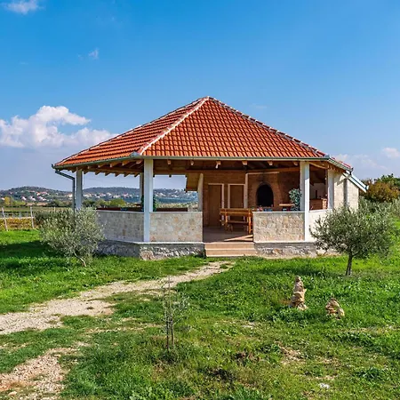 Two-bedroom In Hébergement de vacances