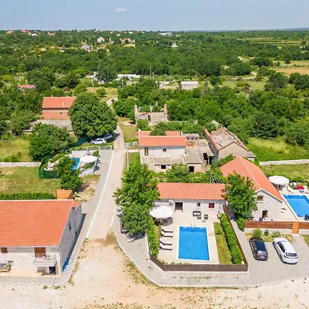 Two-bedroom In Lisane Tinjske
