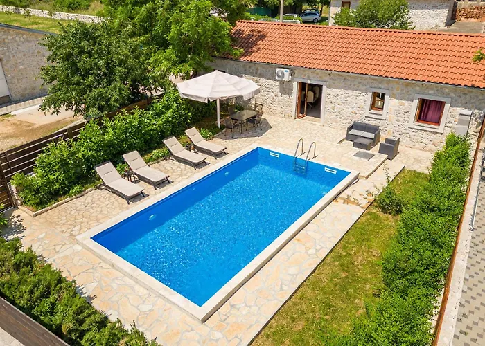 Two-bedroom In * Lisane Tinjske